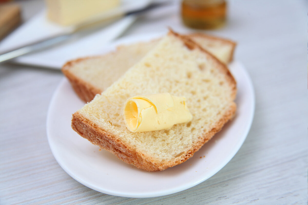 Простой сладкий хлеб из обычных недорогих продуктов, с минимумом разных добавок, без изюма, специй и прочего - Яичный хлеб!