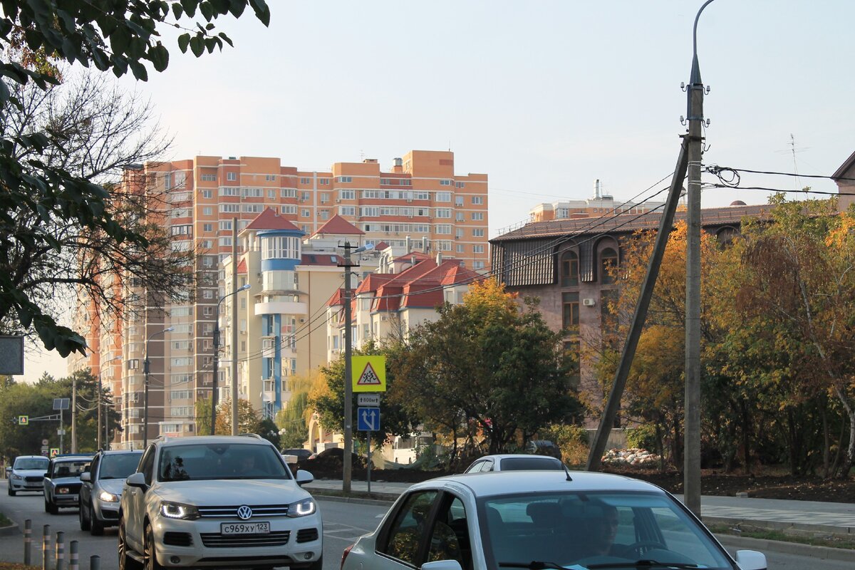 Атмосфера московского спального района в тёплом климате: это «Фестивальный  микрорайон» Краснодара | Южная жизнь | Дзен