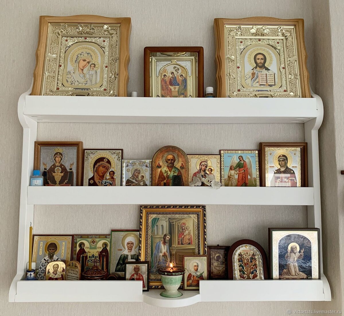 Старообрядческий домашний иконостас