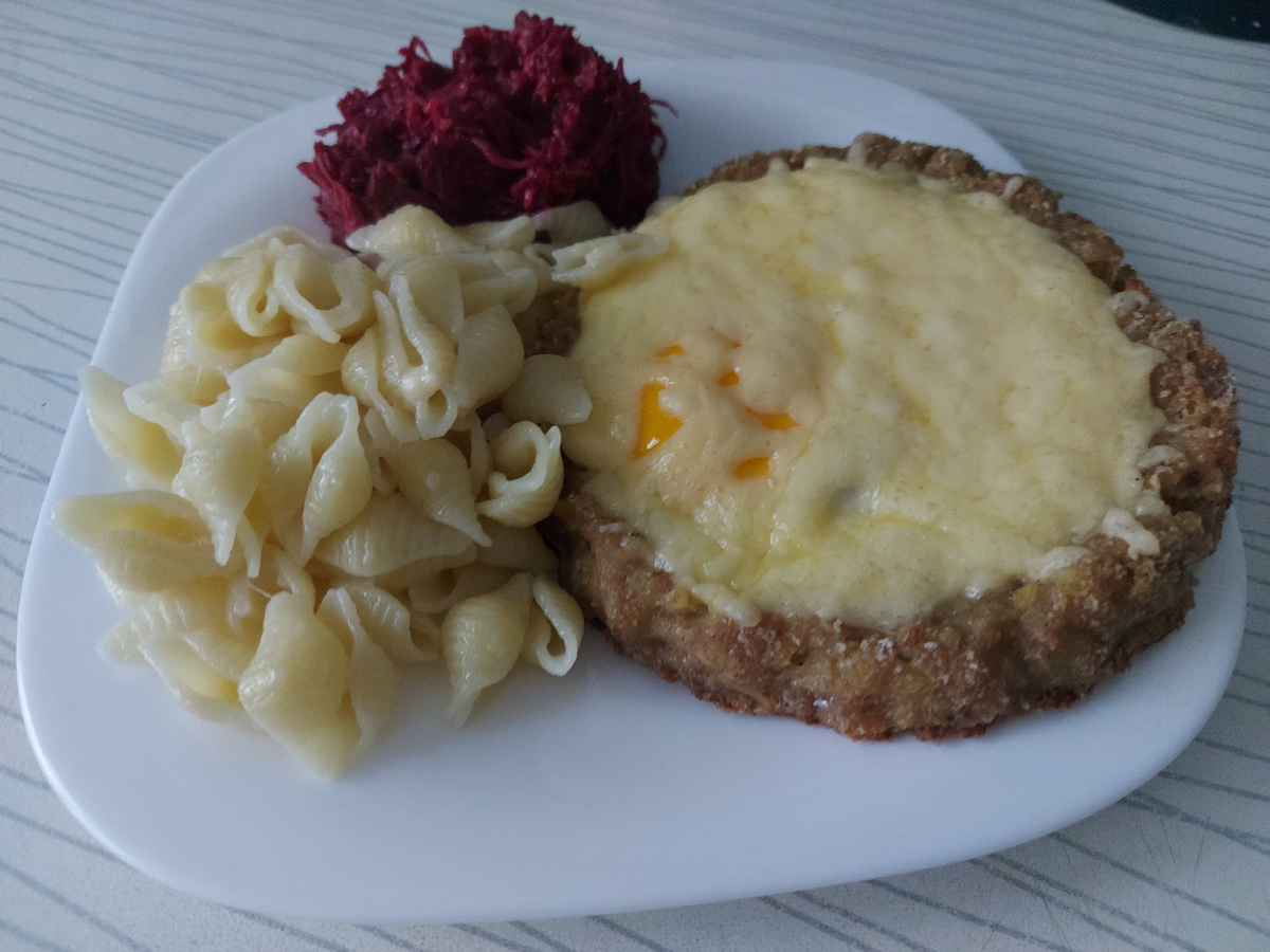 Ну ооочень большая и вкусная котлета