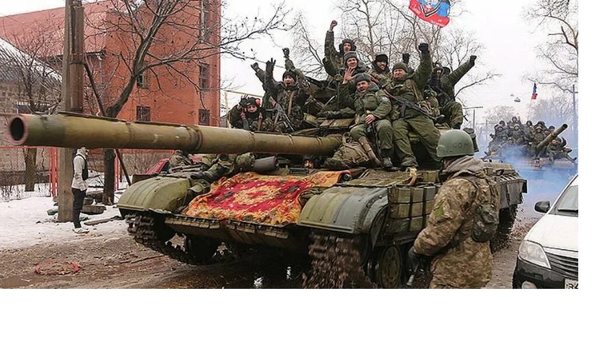 Ополченцы ДНР в наступлении.