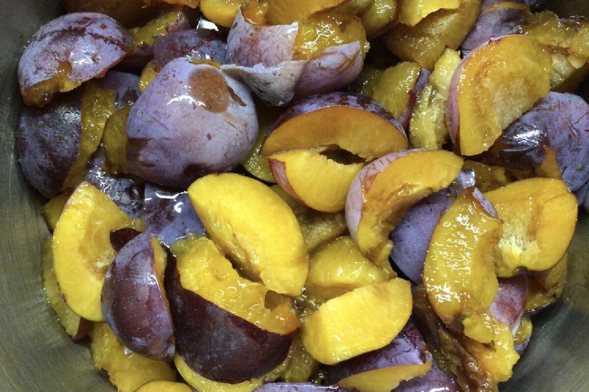 Ингредиенты для приготовления ткемали