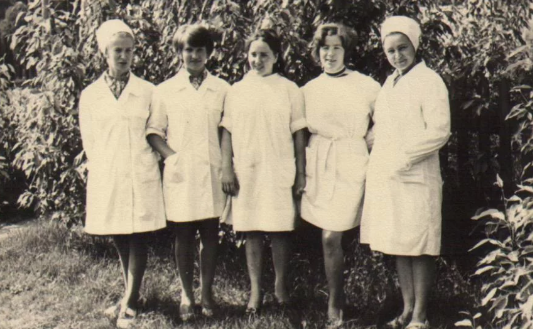 Советская медсестра. Советские медицинские сестры. Медсестры 80-х годов. Советский врач.