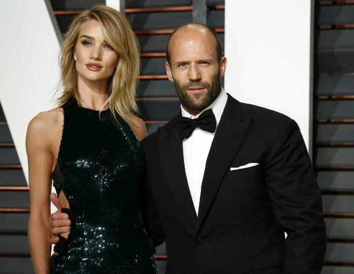 Роузи Хантингтон-Уайтли(1987) и Джейсон Стейтем(1967)