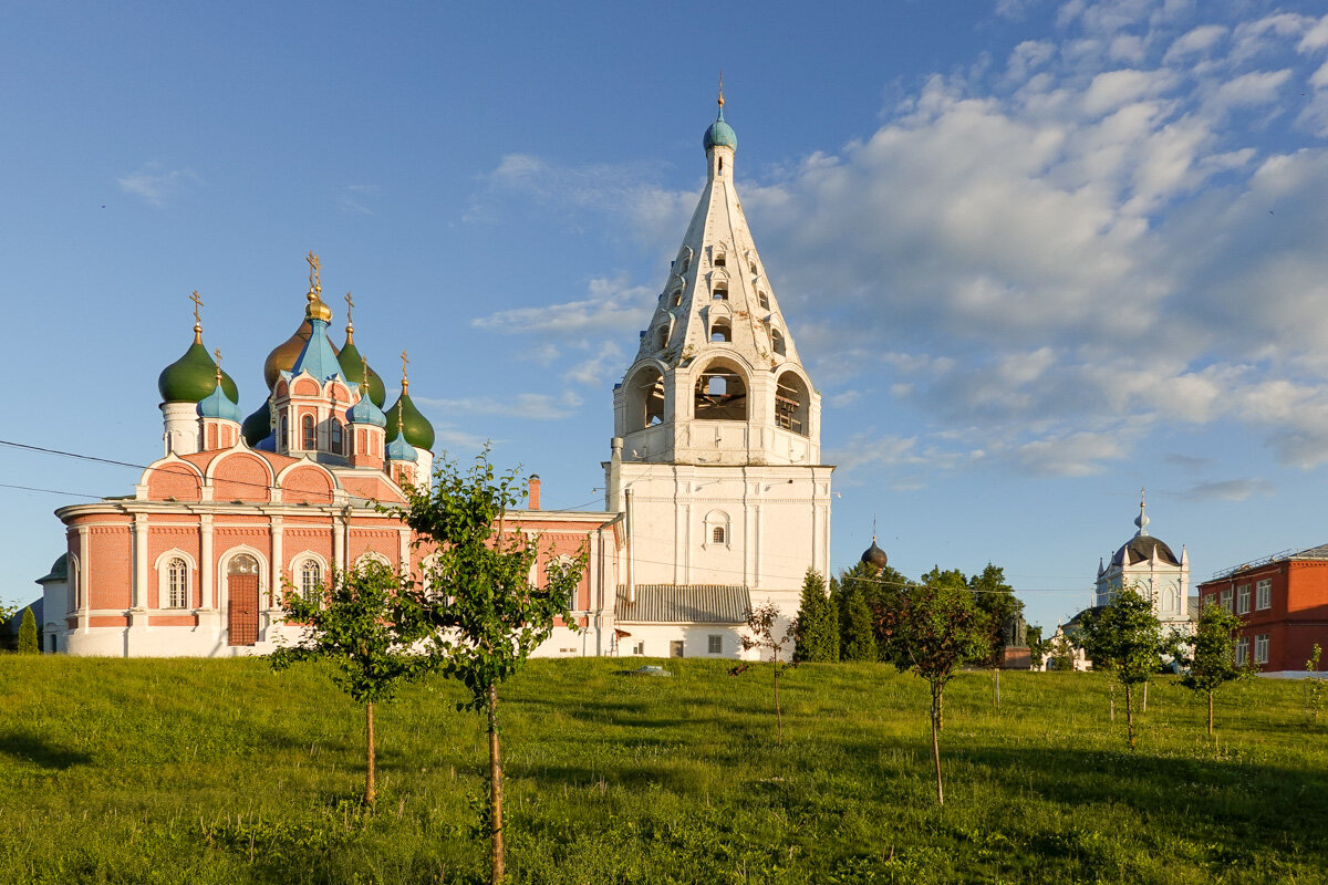 Уникальный российский кремль, где церквей больше, чем в любом другом. И  даже чем во многих городах | Самый главный путешественник | Дзен