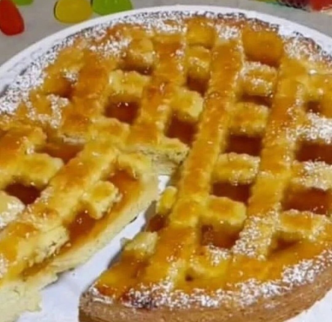 Пирог с абрикосовым джемом.