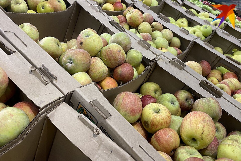     Дешевле стали картофель, морковь, гречневая крупа, соль, сахарный песок. Антон ЗАБИРОВ