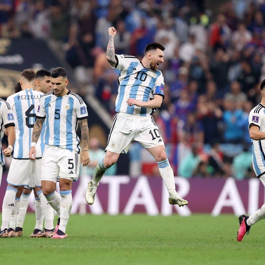 Трансляция футбола аргентина. Argentina Football Champ. Argentina трехкратные чемпионы эмблема AFA 2022. Болею футболом
