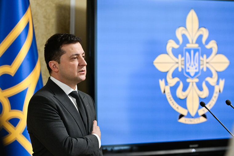    Команда Владимира Зеленского представит в феврале 2023 года план мирного договора с РФ