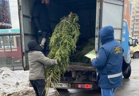 Рейд по пресечению торговли. Фото: пресс-служба комитета по вопросам правопорядка и безопасности