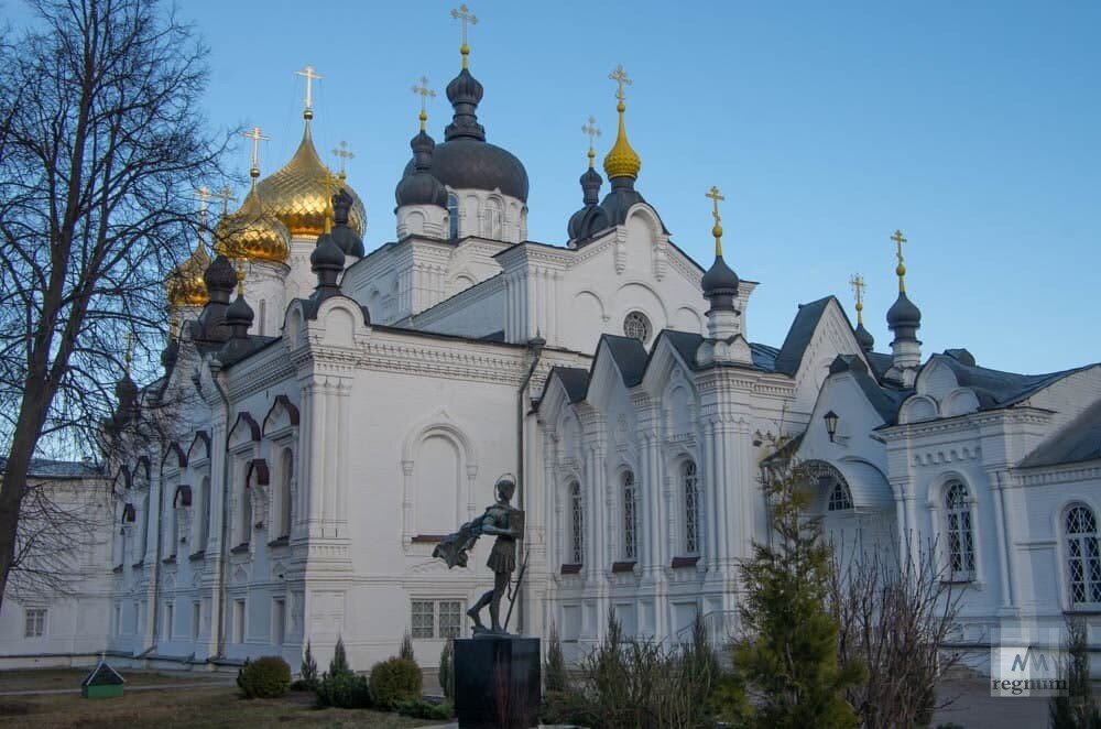 Богоявленский кафедральный собор в Костроме внутри