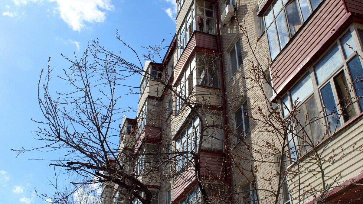     В Казани житель поселка Юдино обратился к главе Татарстана Рустаму Минниханову с просьбой решить ряд вопросов. Среди них оказались и претензии к управляющей компании «Заречье».
