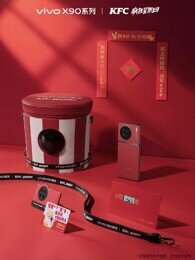    Так выглядит полный комплект от Vivo и KFC. Фото: Weibo