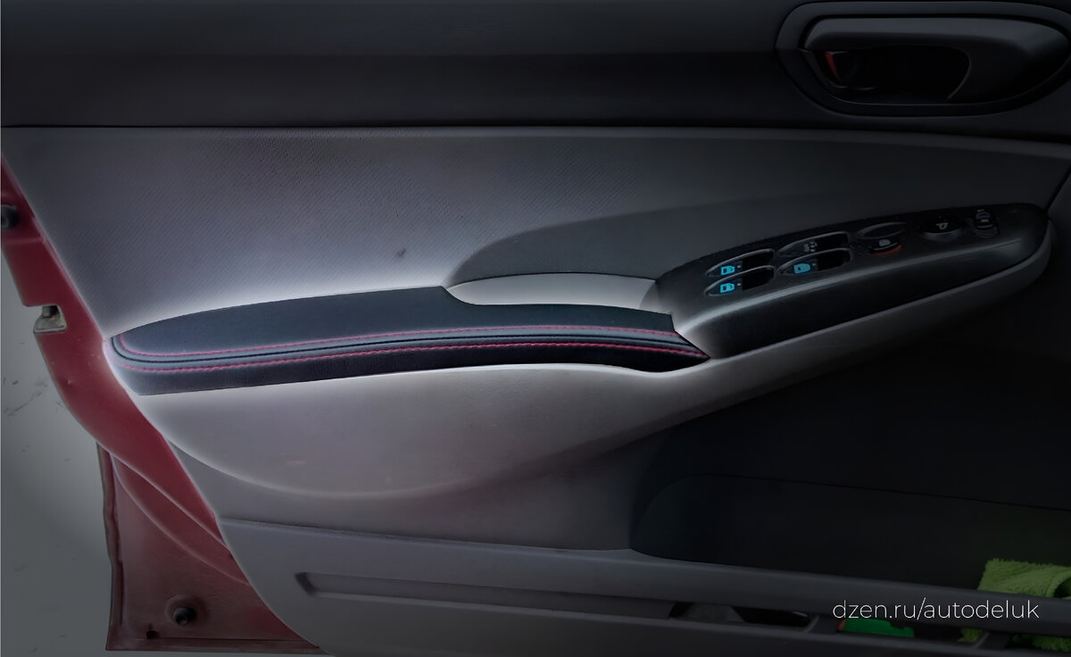 Результат замены кожи картов дверей автомобиля Honda Civic 4D