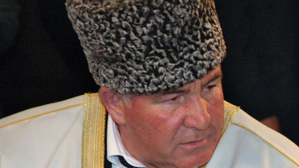    Председатель Координационного центра мусульман Северного Кавказа (КЦМСК) муфтий Карачаево-Черкесии Исмаил Бердиев© РИА Новости / Михаил Климентьев