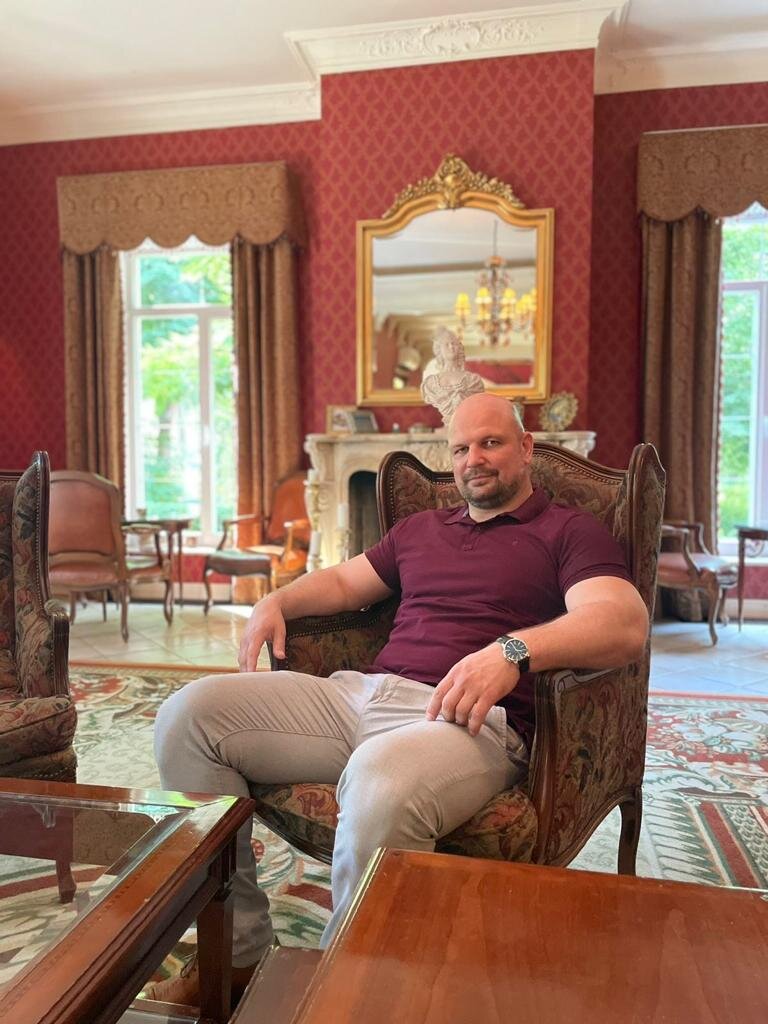 Афонский Сергей Николаевич, стаж работы судьей и заместителем председателя районного суда по гражданским делам 10 лет