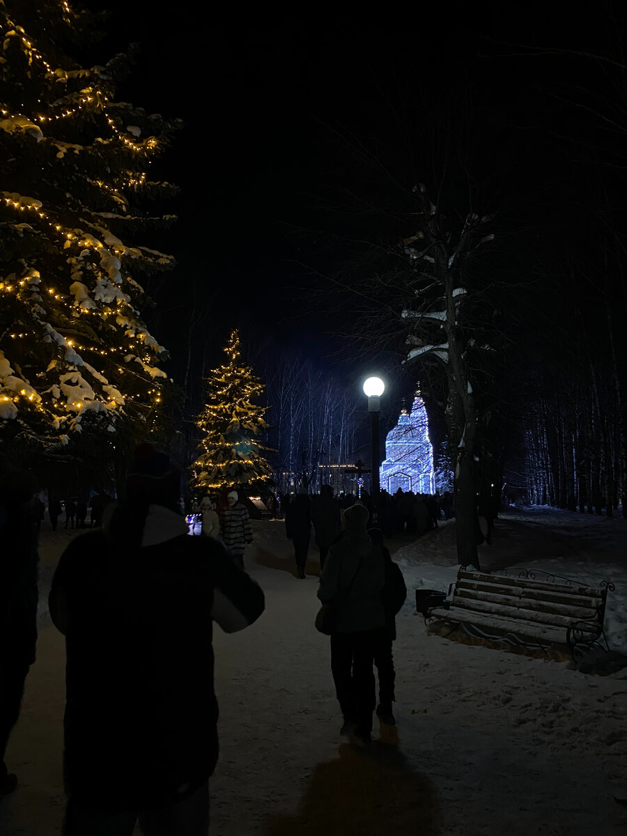 Световая инсталляция храма Спаса Нерукотворного