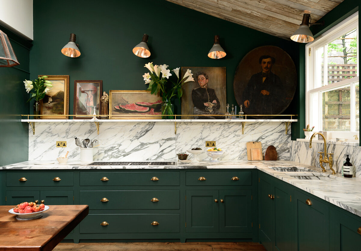 https://www.floorsofstone.com/blog/wp-content/uploads/2016/07/Carrara-Marble.jpg