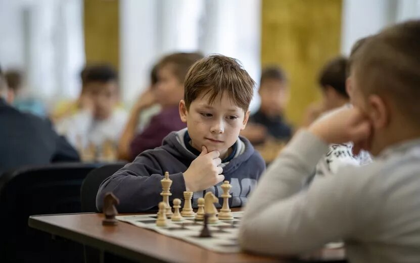    Четвертые Всероссийские сельские соревнования по быстрым шахматам и блицу среди школьников стартовали в Удмуртии