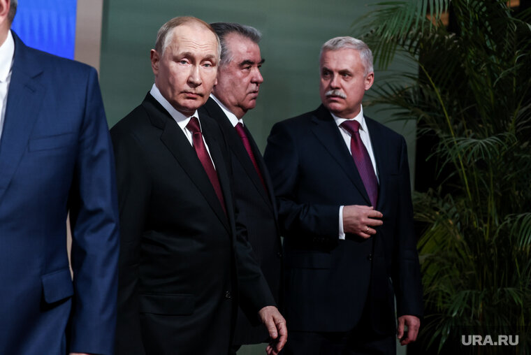    Россия приглашена как участница саммита БРИКС, сообщает Мзувукиле Макетука