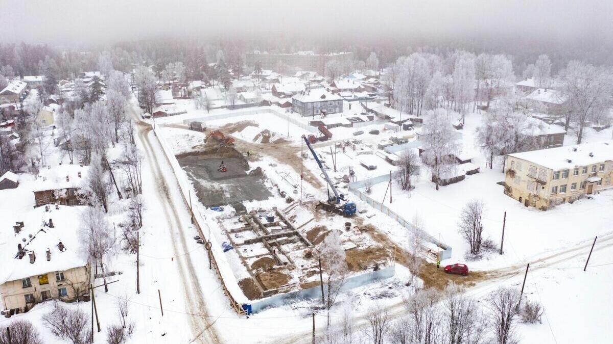     В Суоярви возводятся два дома для жителей аварийного фонда, сообщил подрядчик строительства.