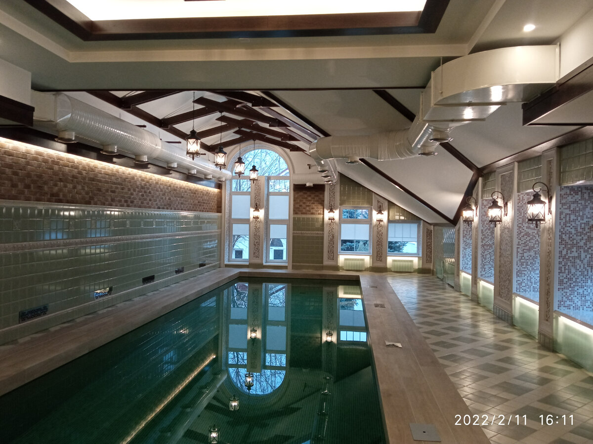 После сдачи работающей системы вентиляции бассейна частного дома