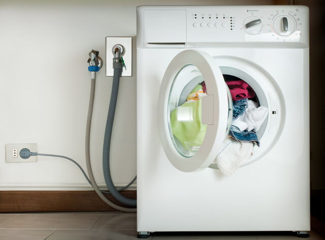Как выставить стиральную машину по уровню и отрегулировать ножки