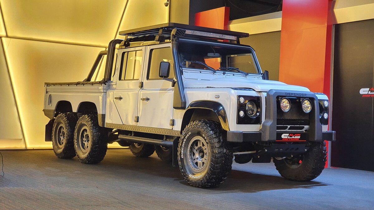 Ленд Ровер Дефендер 6x6