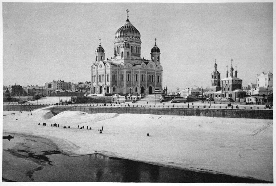 Нужно ли восстанавливать колокольню Смольного монастыря? Культфонд Дзен