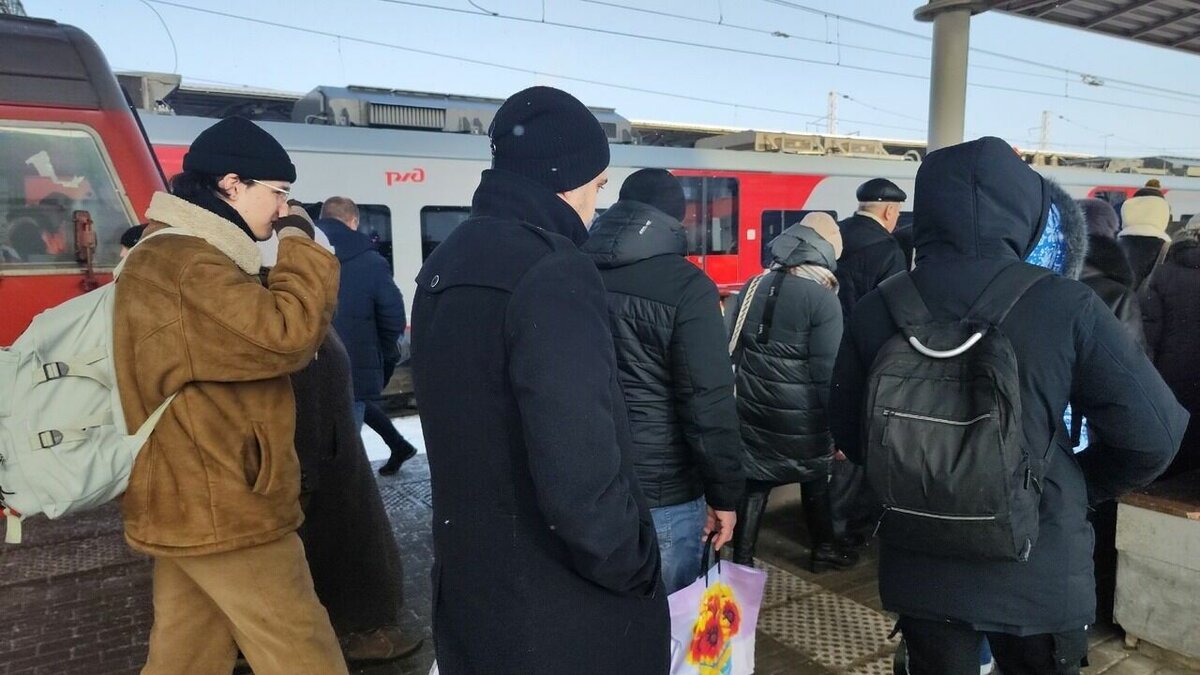     В Нижегородской области только три из десяти железнодорожных вокзалов оснащены автоматическими камерами хранения. Еще четыре ж/д гавани получат их в 2023 году. Об этом NewsNN рассказали в пресс-службе «Горьковской железной дороги».