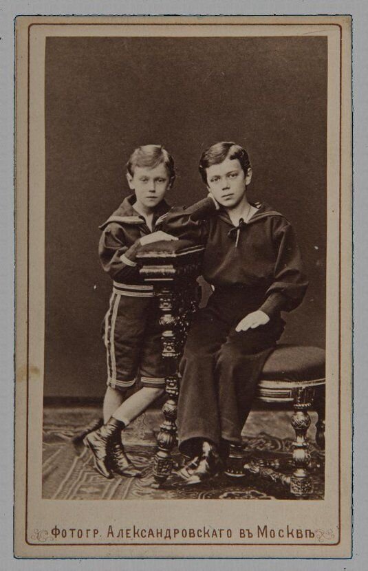 Цесаревич Николай Александрович и великий князь Георгий Александрович, фото 1878 года.