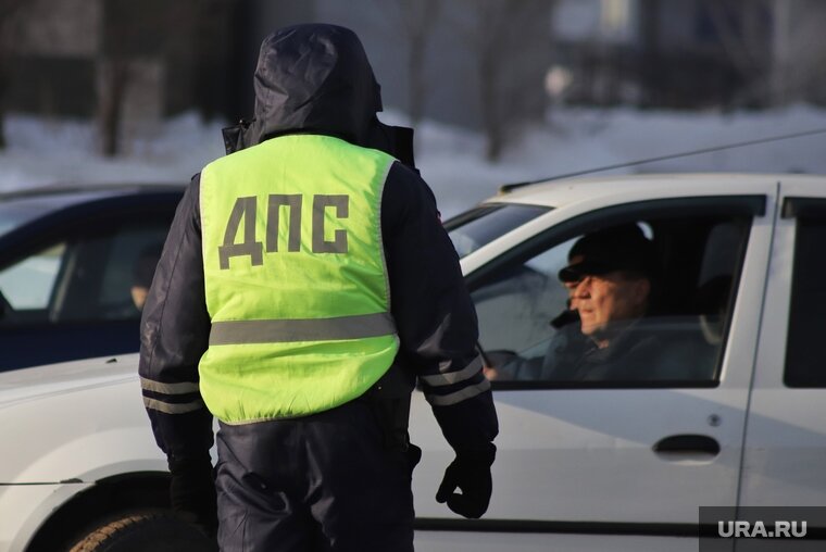    Дорожные полицейские устроили тотальную проверку автомобилистов