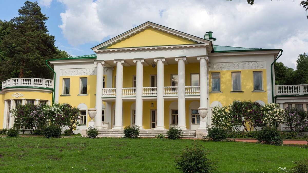 Дача Ленина в Горках