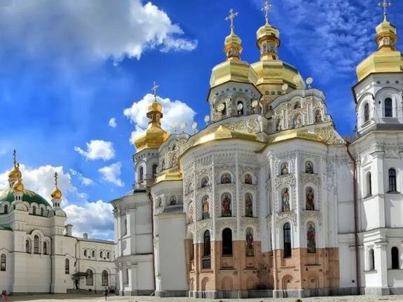    Мнение латвийца о настоятеле Киево-Печерской Лавры: Им просто нужно вырвать из тела народа хребет, который его еще держит