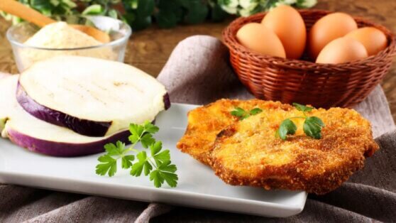    Недорого и вкусно: нежные и ароматные котлеты из баклажанов Анна Белая