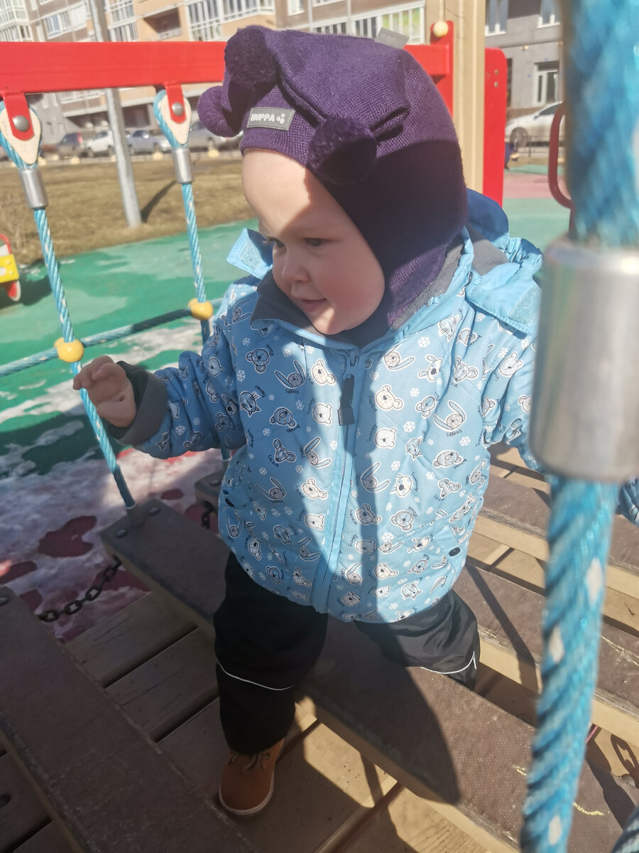 5 минут походил по паровозику