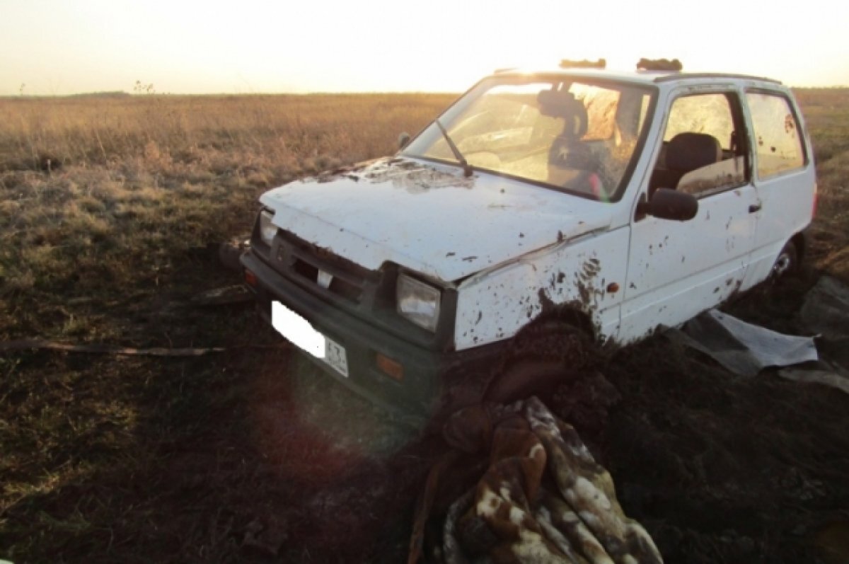    Угонщики «Оки» застряли в грязи и бросили машину