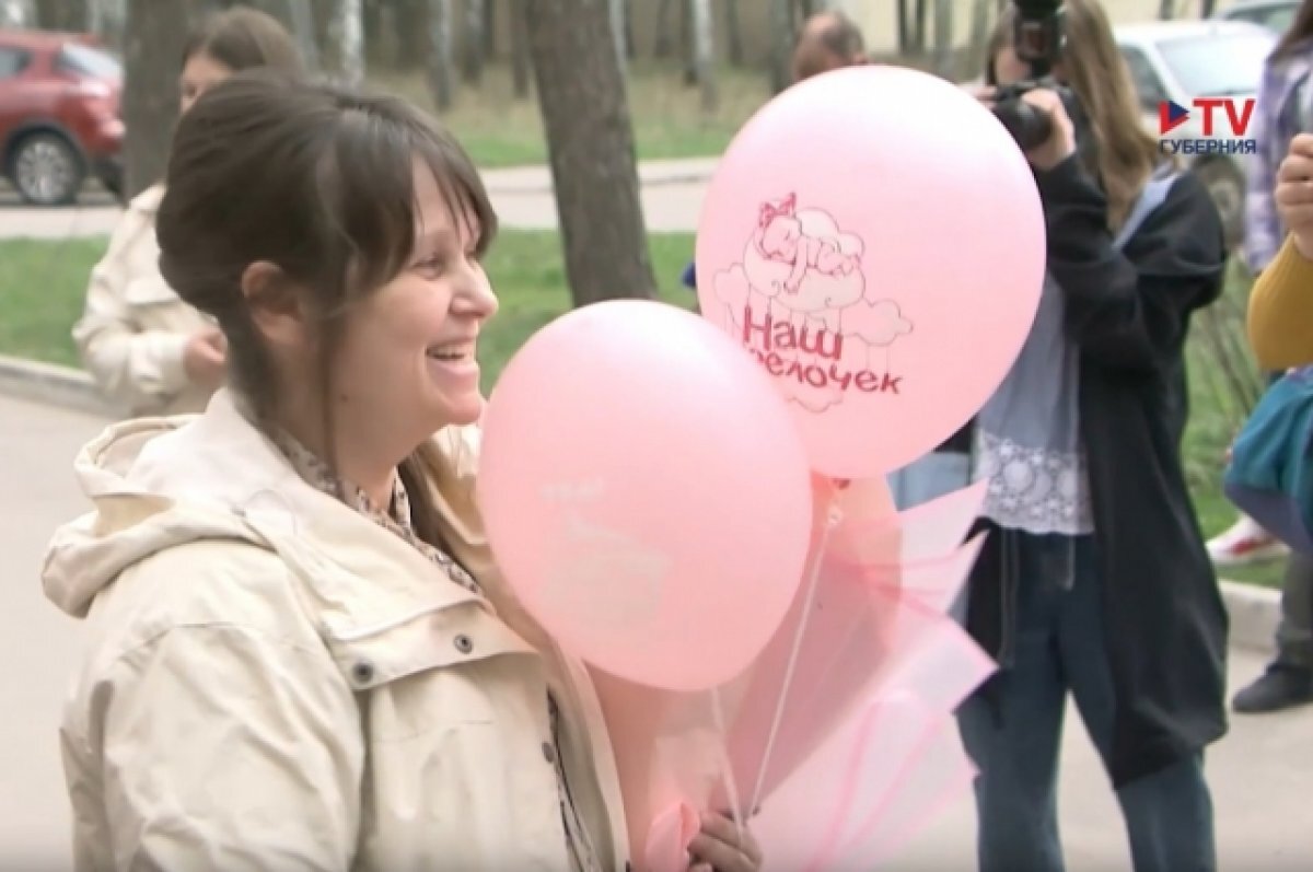    42-летняя жительница Воронежской области родила 14-го ребёнка