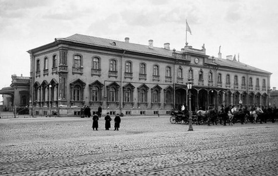 Пассажирское здание Царскосельской ж.д. в С-Пб перед разборкой. 17 сентября 1900.