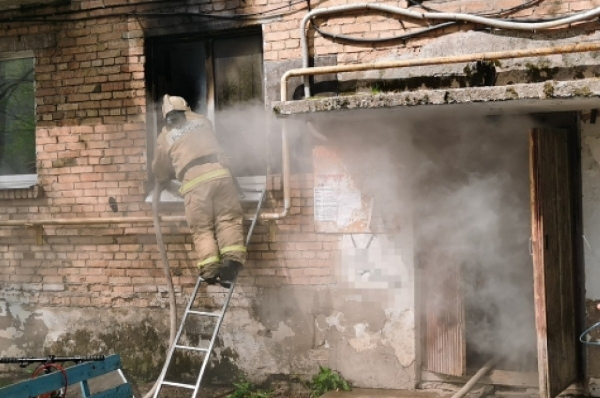    «Сгорело всё»: в Коми собирают вещи для семьи погорельцев с детьми