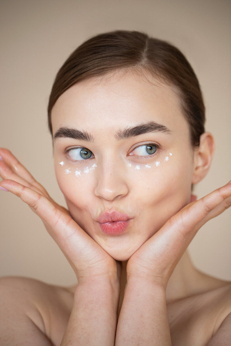 5 советов и упражнений для правильного ухода за кожей вокруг глаз |  Антивозрастной уход для лица | Дзен