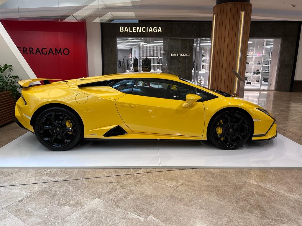     Lamborghini Huracan 2023   AutoWow  