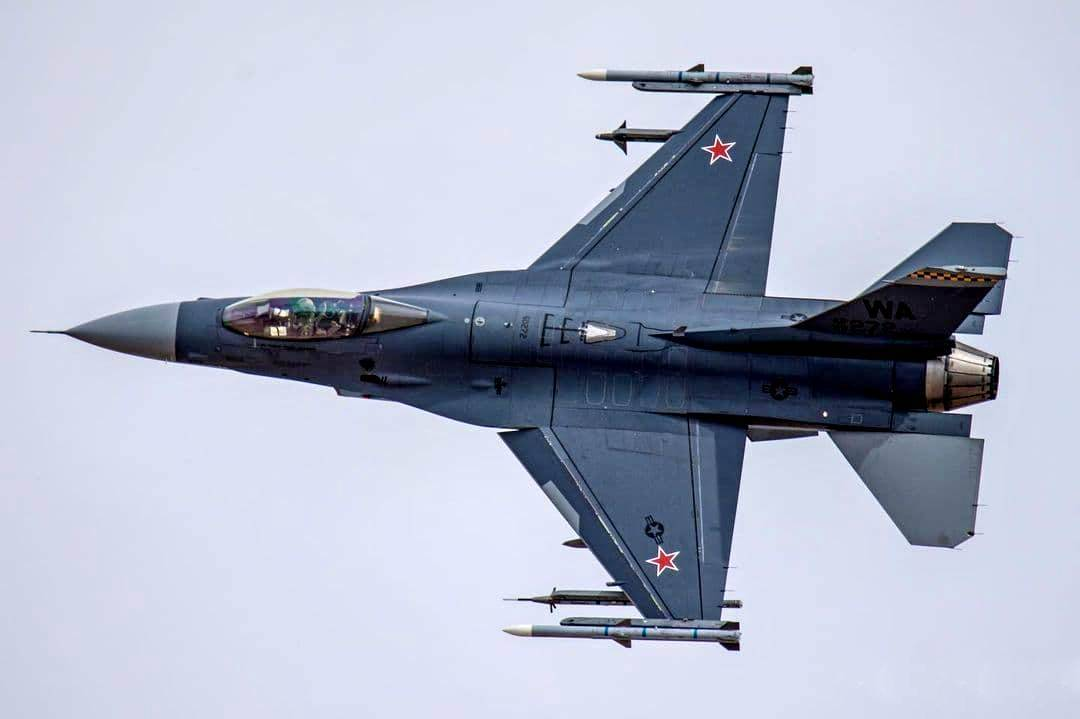 F 16 истребитель украина. F 16 Falcon. Ф 16 истребитель. F-16 ВВС США. Самолёт f-16 , f-35.