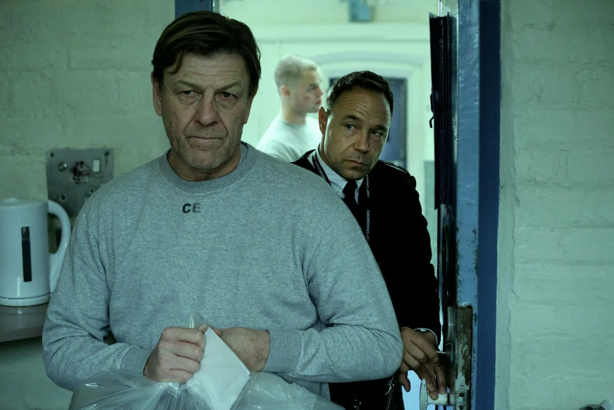 Кадр из сериала "Срок / Time", Великобритания,  2021 г.