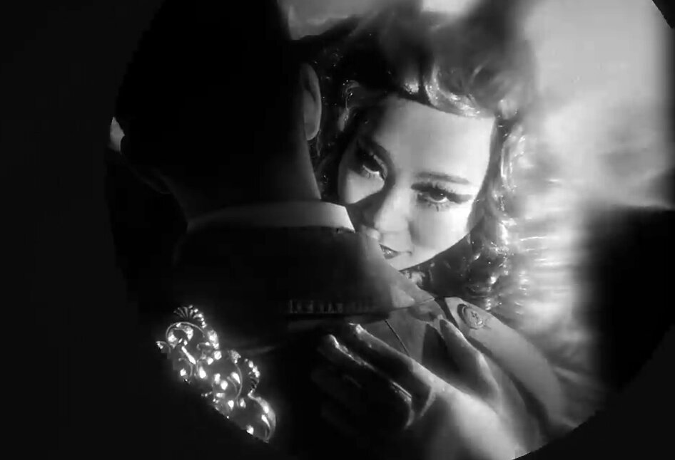 Кадр из клипа 2021 года «Бэнгер» исполнителя FEDUK (prod. Cream Soda)