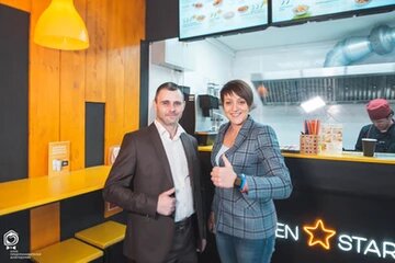 Основатель сети Chiken star spb Александр Пузанов и Александра Синяк, основательница проекта "Добродомик"