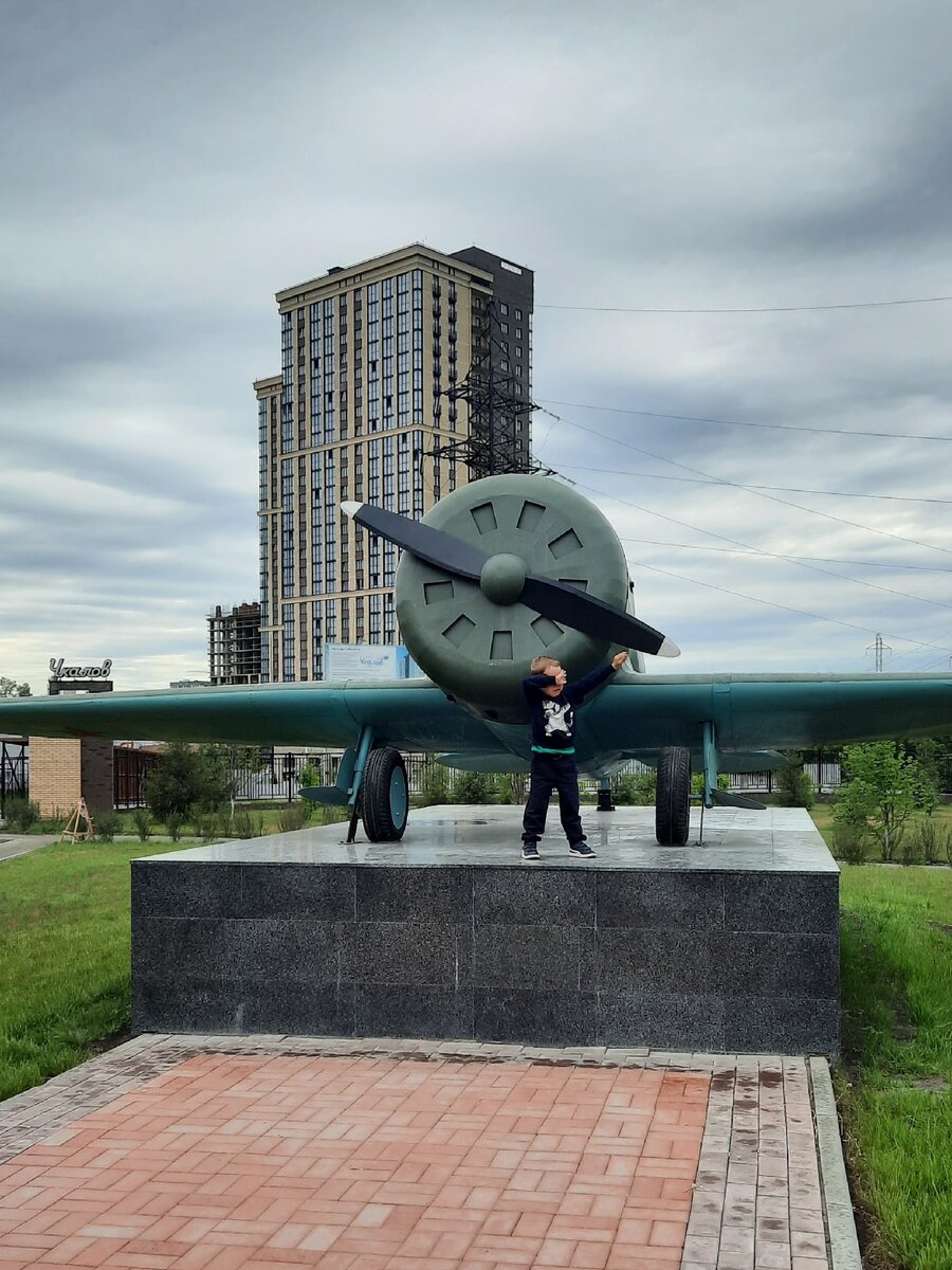 Листайте карусель