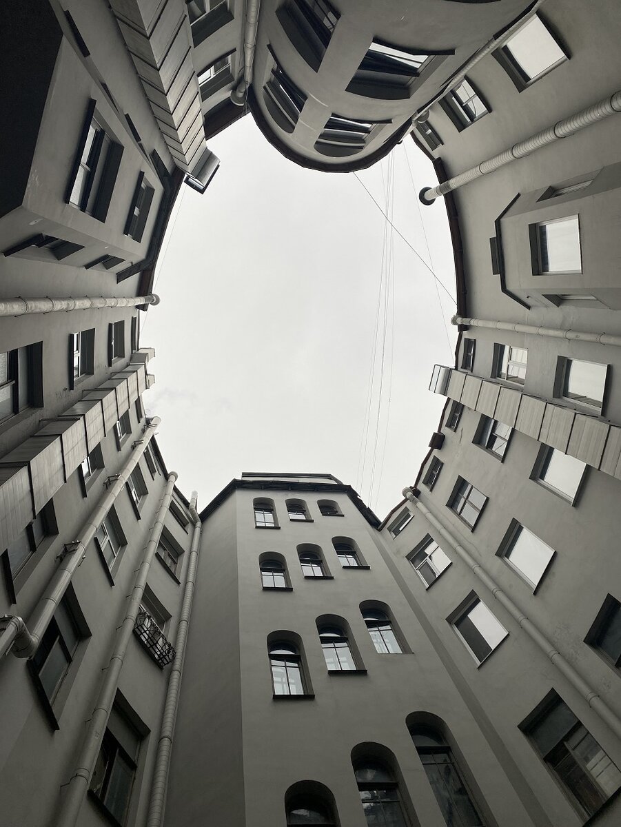 Двор-колододец. Санкт-Петербург. Фото автора