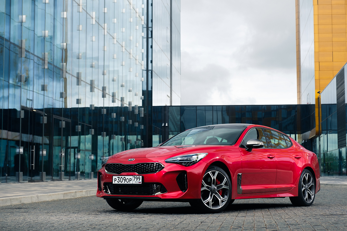 Лучшая Kia Stinger GT Line или Kia Stinger GT | Автомобильный блог | Дзен