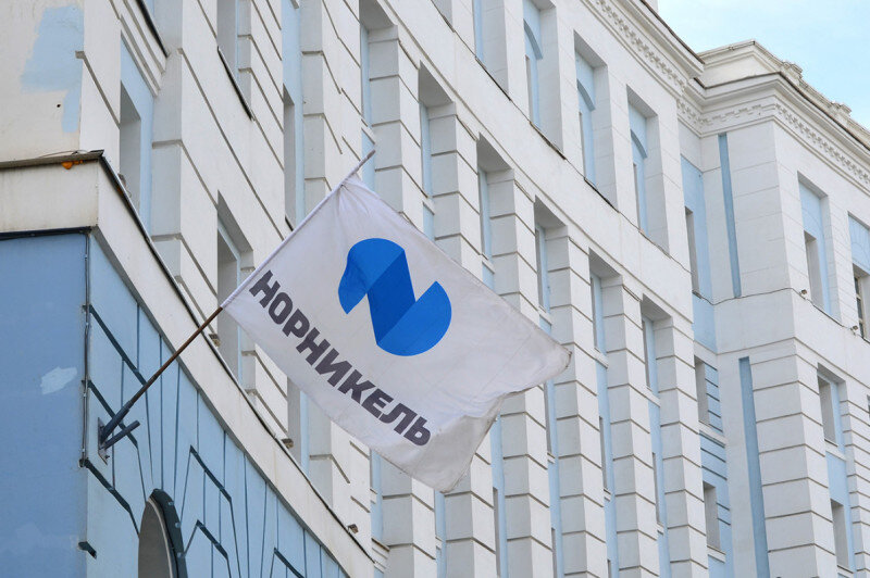 Фабрики рабочим: Потанин анонсировал передачу 25% акций Норникеля работникам